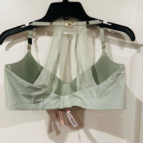 Victoria's Secret Light Green Bra - Picture 2 of 5